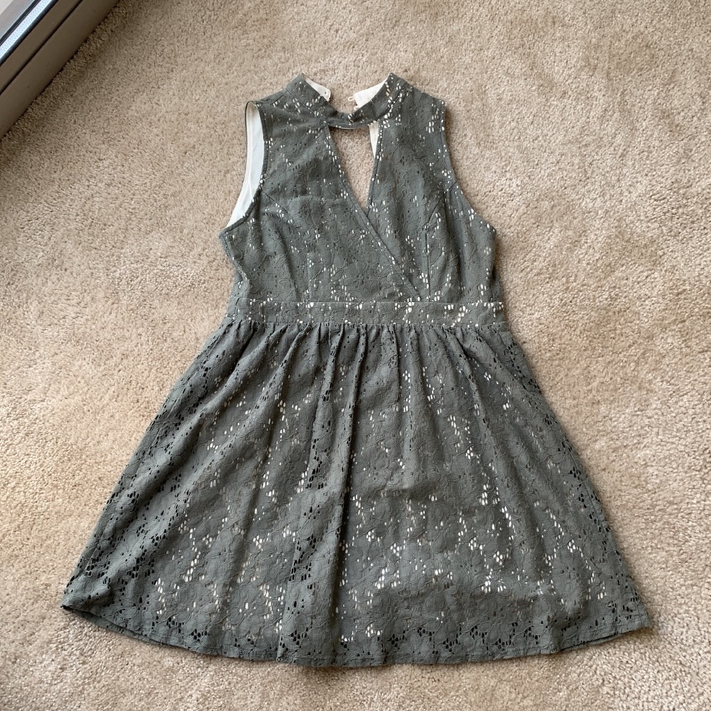 ALTAR’D STATE V-shape sleeveless dress, olive color, almost new
